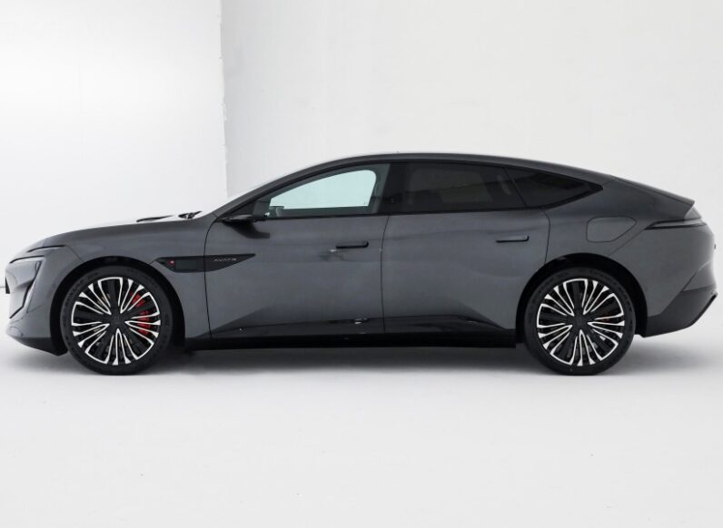 Avatr 12 hot selling model Avatr Sedan 2024 650 4WD perfromance Luxury EV vehicle