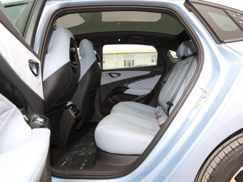 BYD Seal latest generation sporty car seal 4WD EV car from BYD
