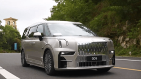 NEW Zeekr 009 140kW 2023 Me Version 822KM Long Range Pure Electric Car