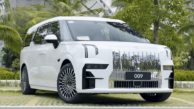 NEW Zeekr 009 140kW 2023 Me Version 822KM Long Range Pure Electric Car